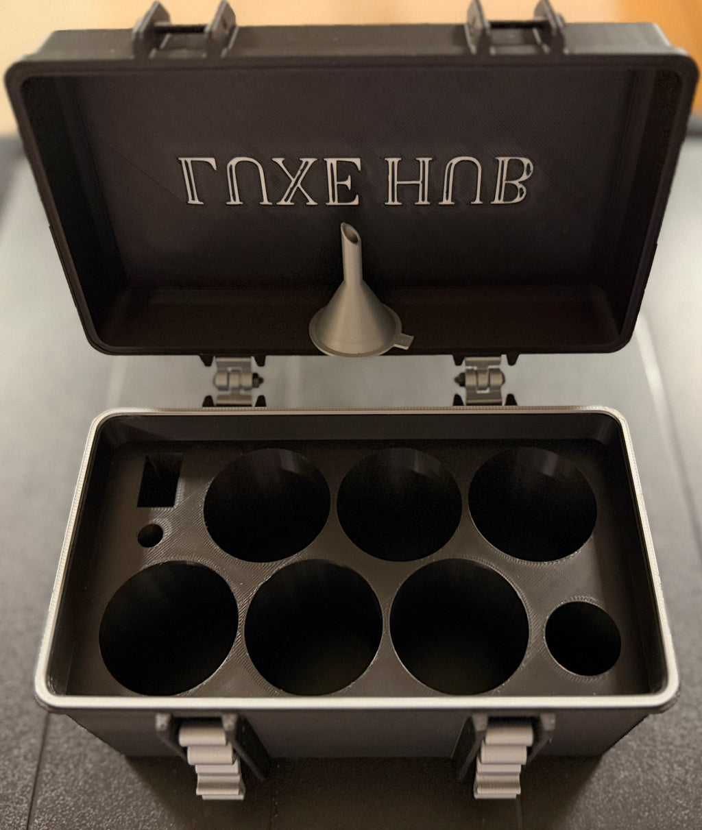 Whiskey Sharing Kit - Six - 2oz Bottles